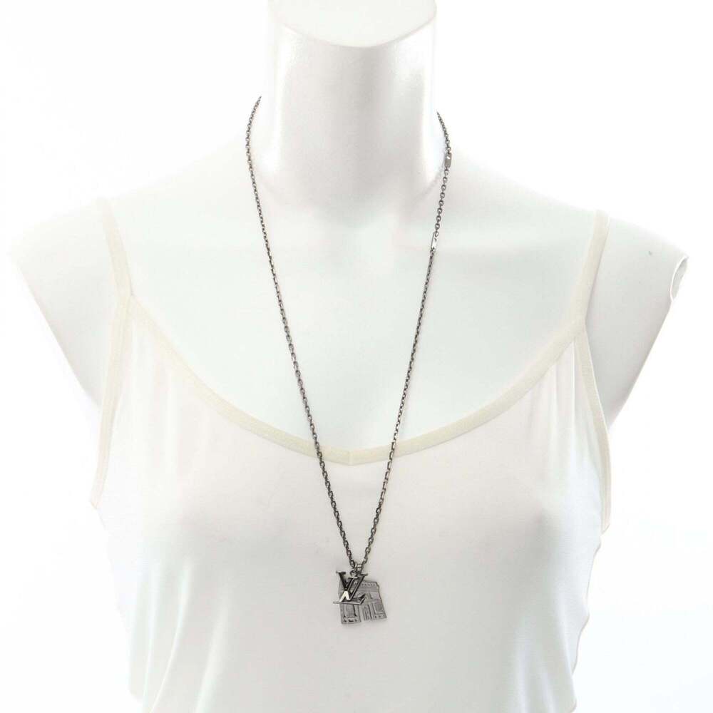 LOUIS VUITTON Silver Necklace - Picture 6 of 6